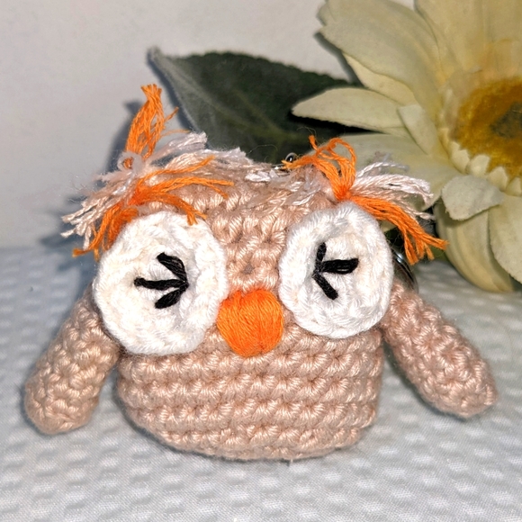 🦉NEW Keychain Owl Backpack Tag HANDCRAFTED Crochet - Picture 1 of 5